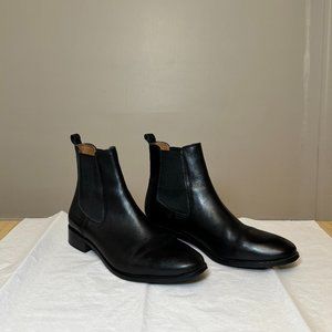 Kurt Geiger Leather Chelsea Boots - EU 40/US 9, Black